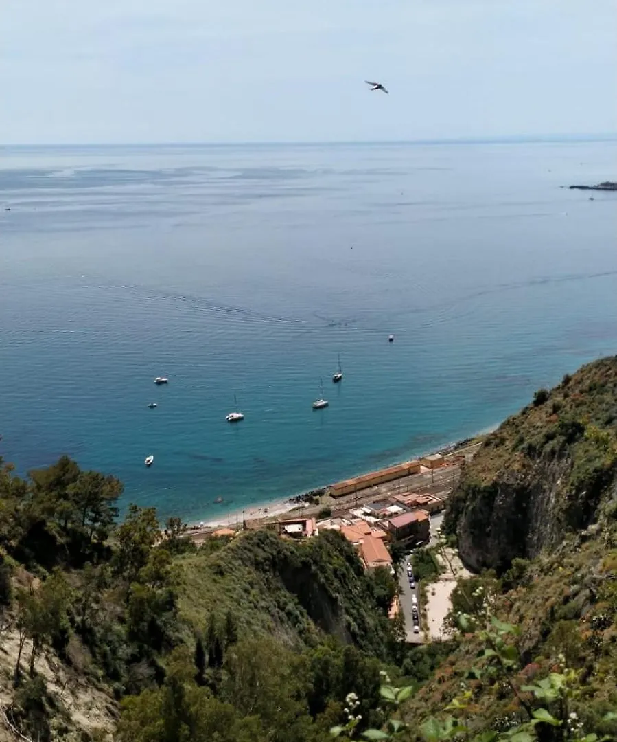 بيت ضيافة Villa Anna Al Duomo تاورمينا إيطاليا