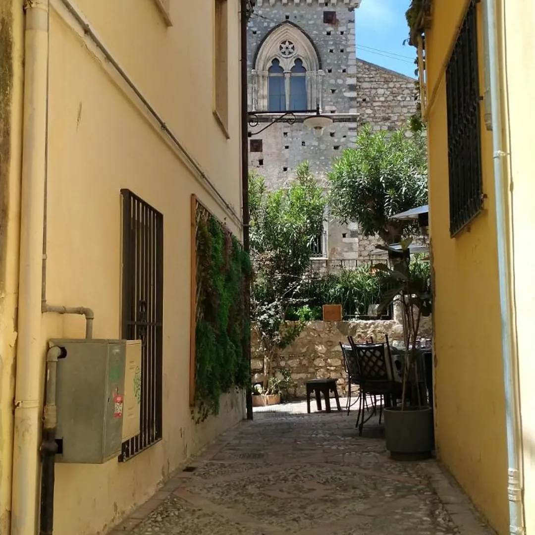 Villa Anna Al Duomo Taormine 0*,